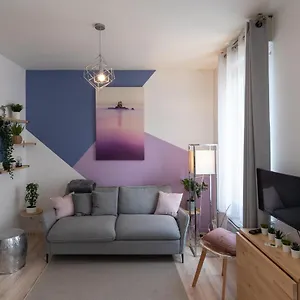 https://pink-sweet-confort.hotels-rhonealpes.com