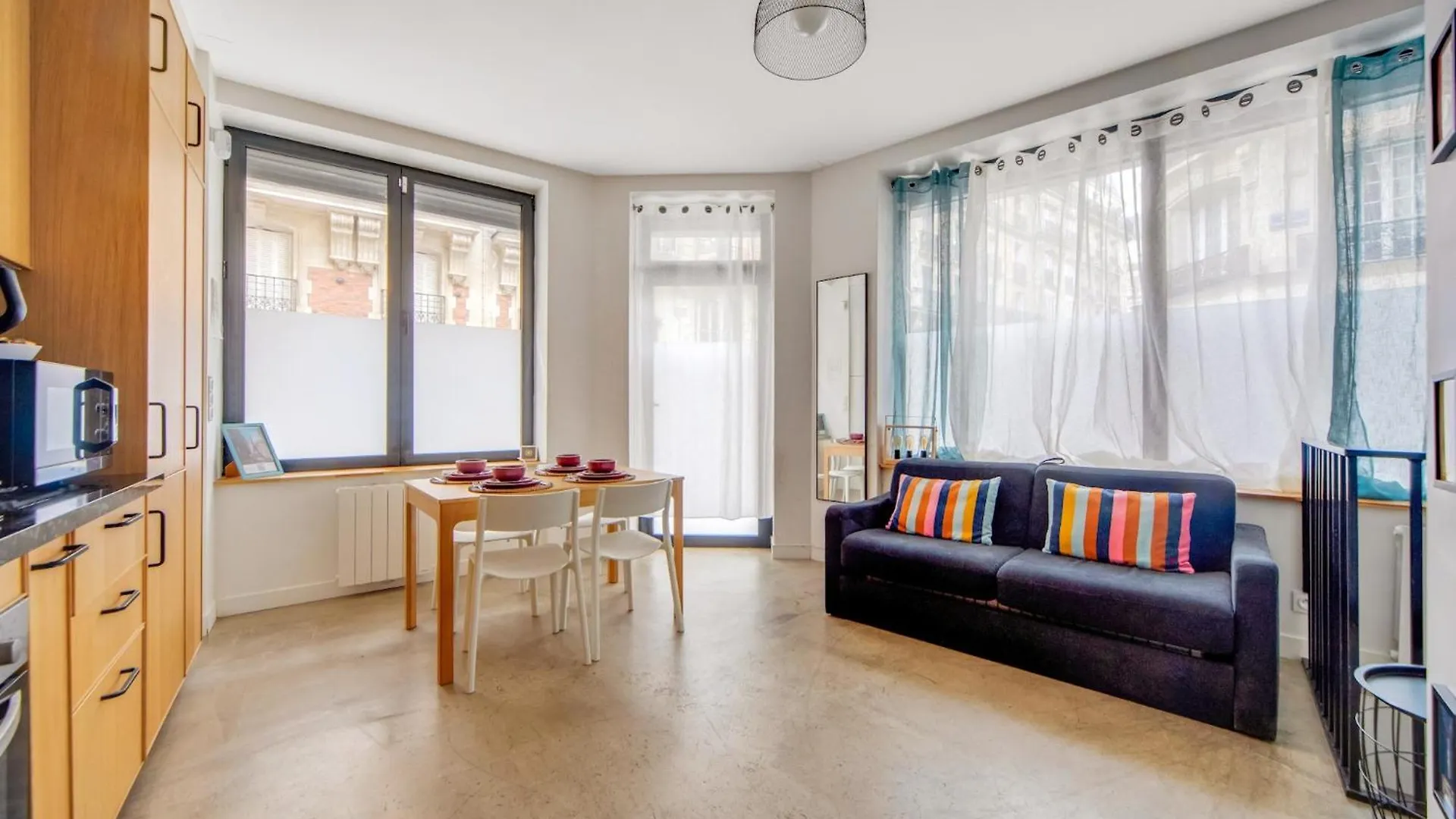 Large Flat Very Close To Montmartre Paris Apartment